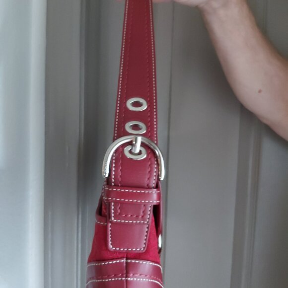 Coach Rare Collectible Vintage Red Y2K Signature Soho Shoulder Bag - Picture 3 of 7